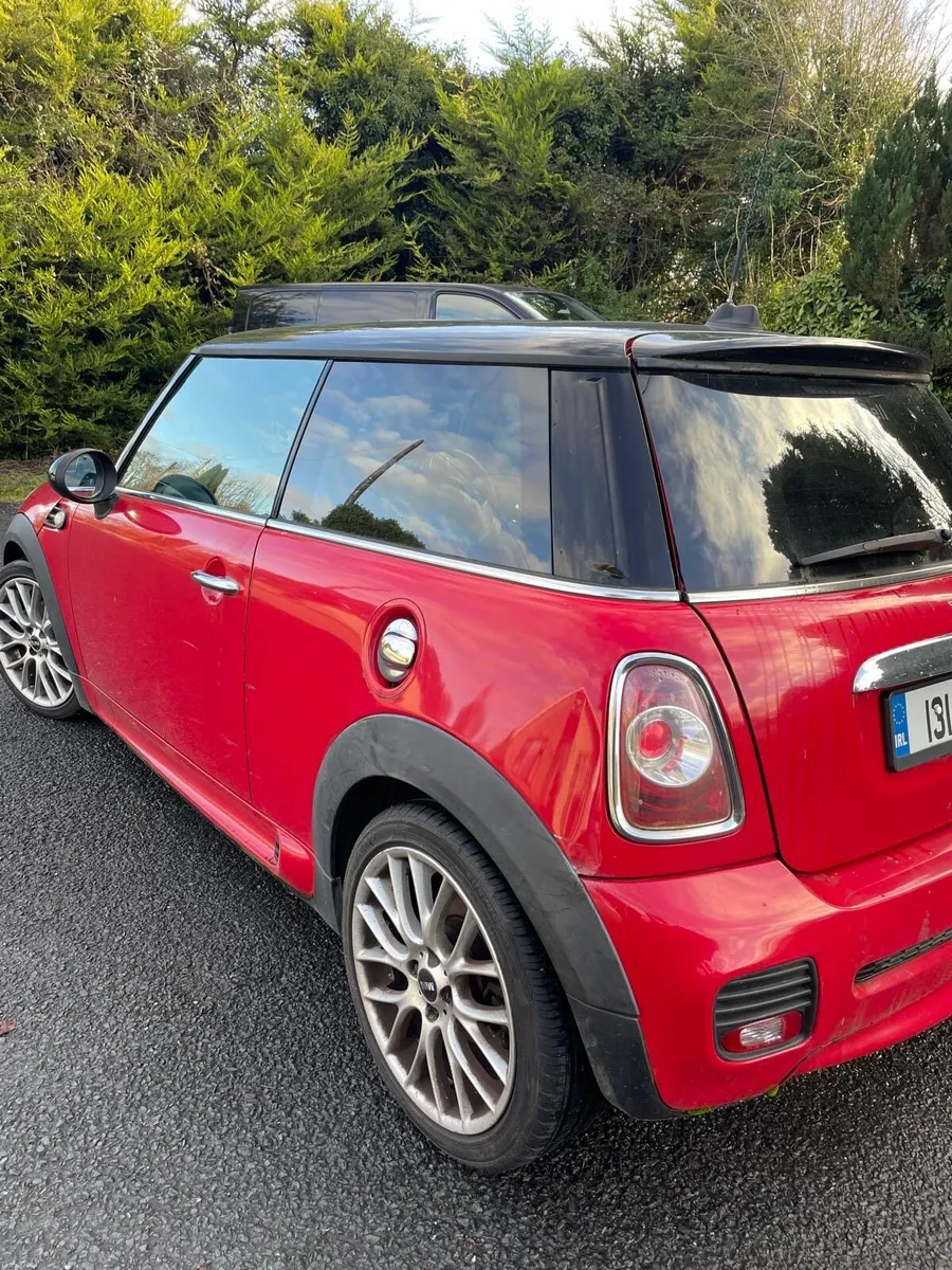 Mini Cooper - Image 2