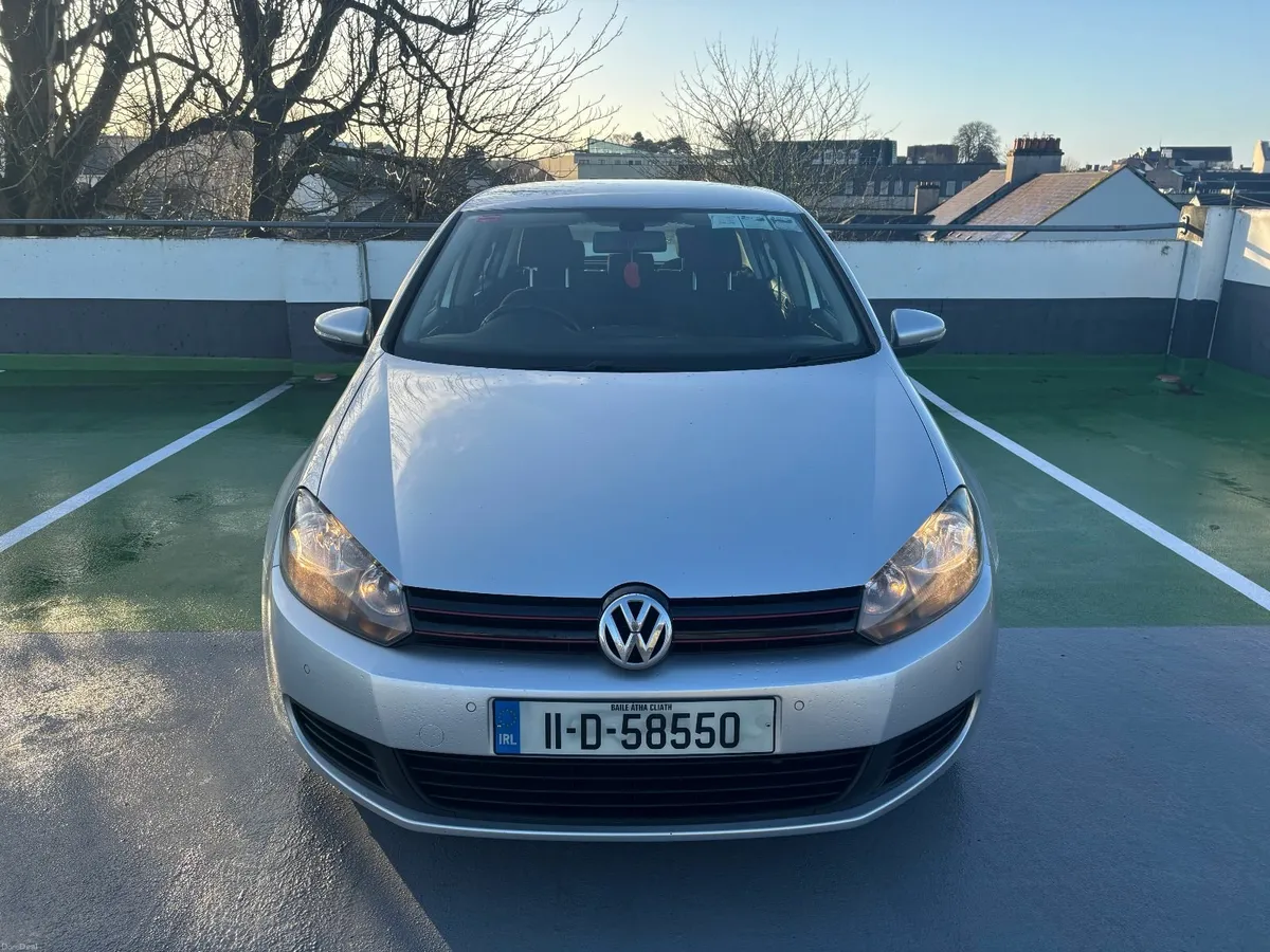 Volkswagen Golf 2011 - Image 2