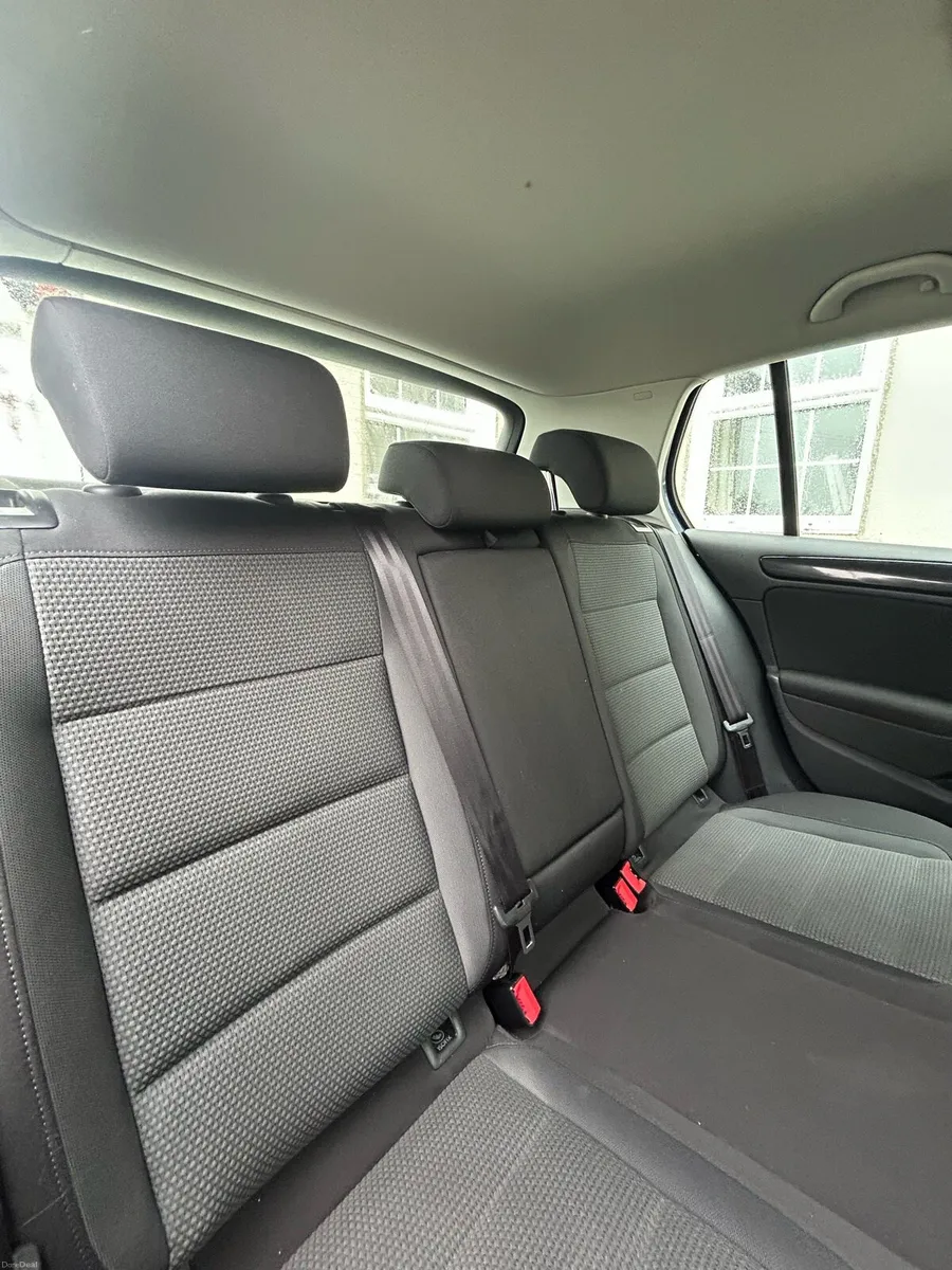 2012 Volkswagen Golf - Image 3