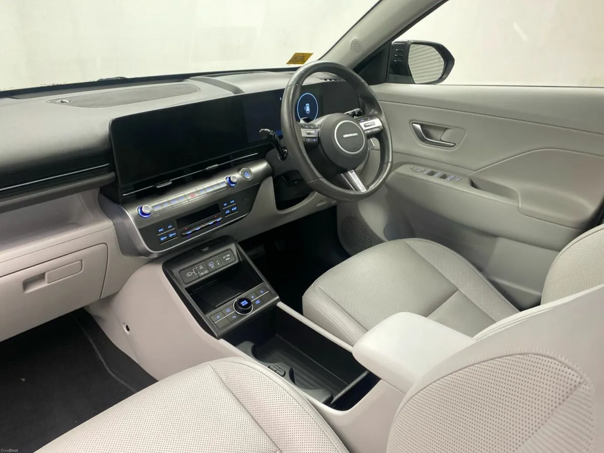 Hyundai KONA Kona EV Platinum 65kWh - Image 3