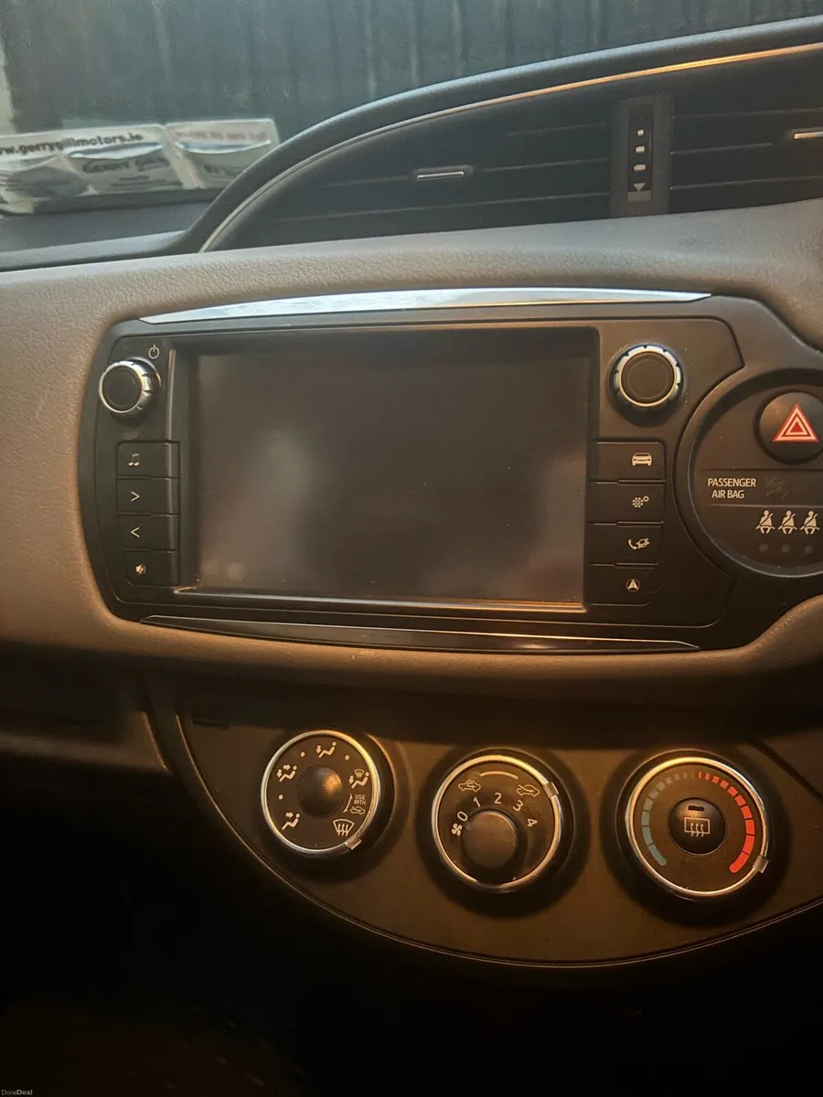 Toyota Yaris - Image 4