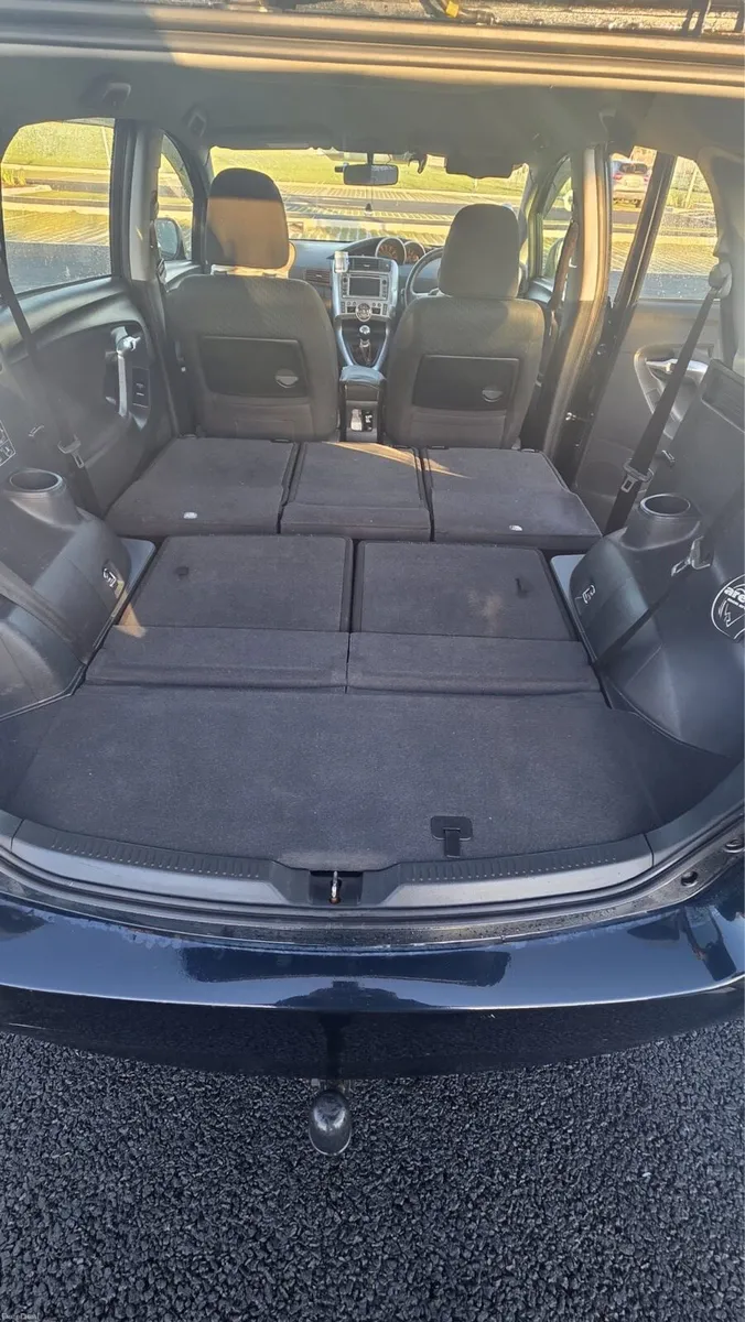 Toyota verso 7 seater - Image 3