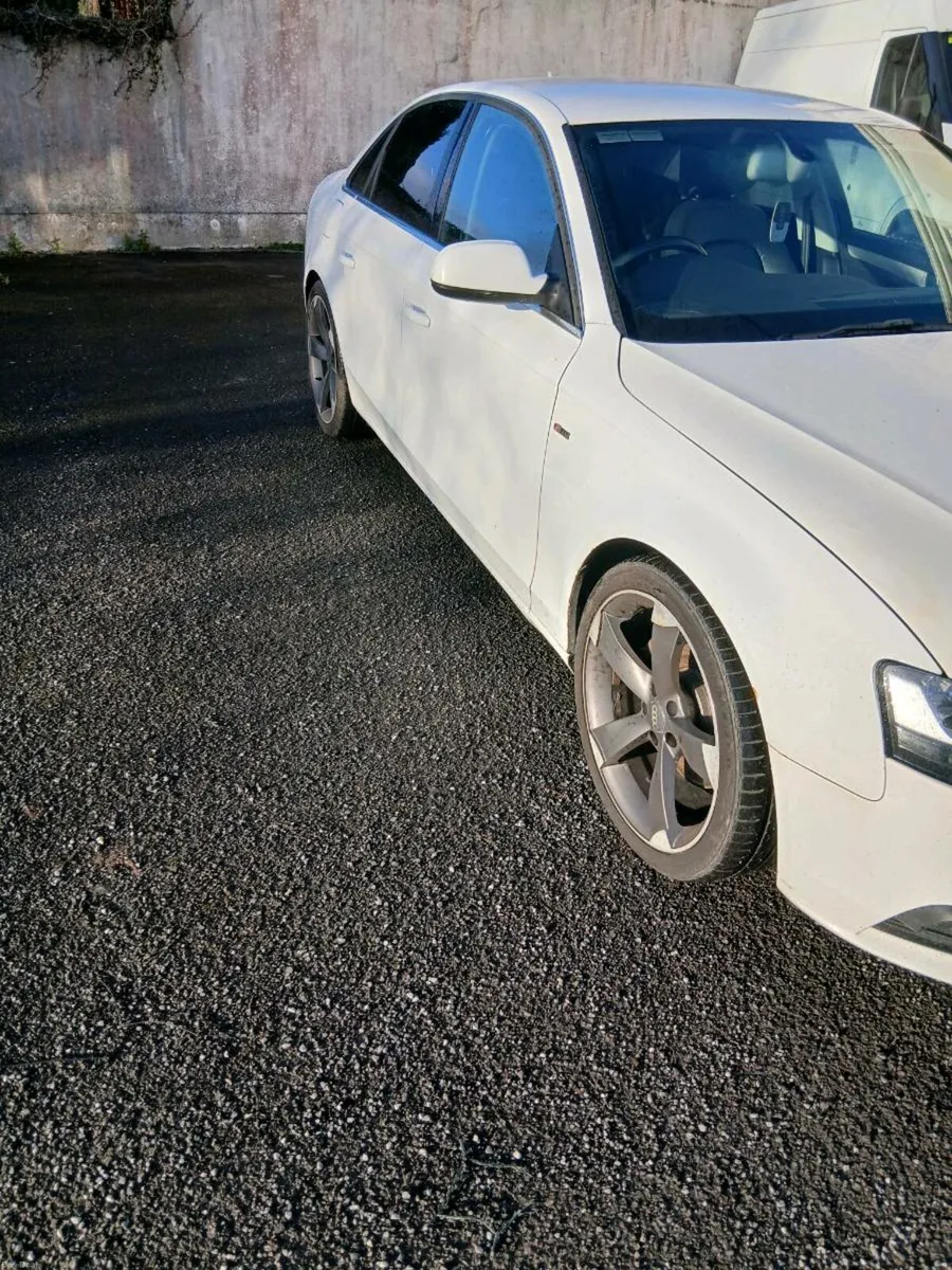 Audi A4 - Image 2