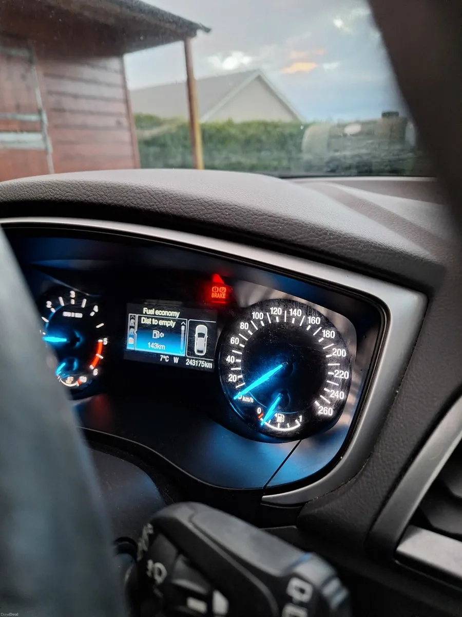 Ford Mondeo 2016 - Image 2