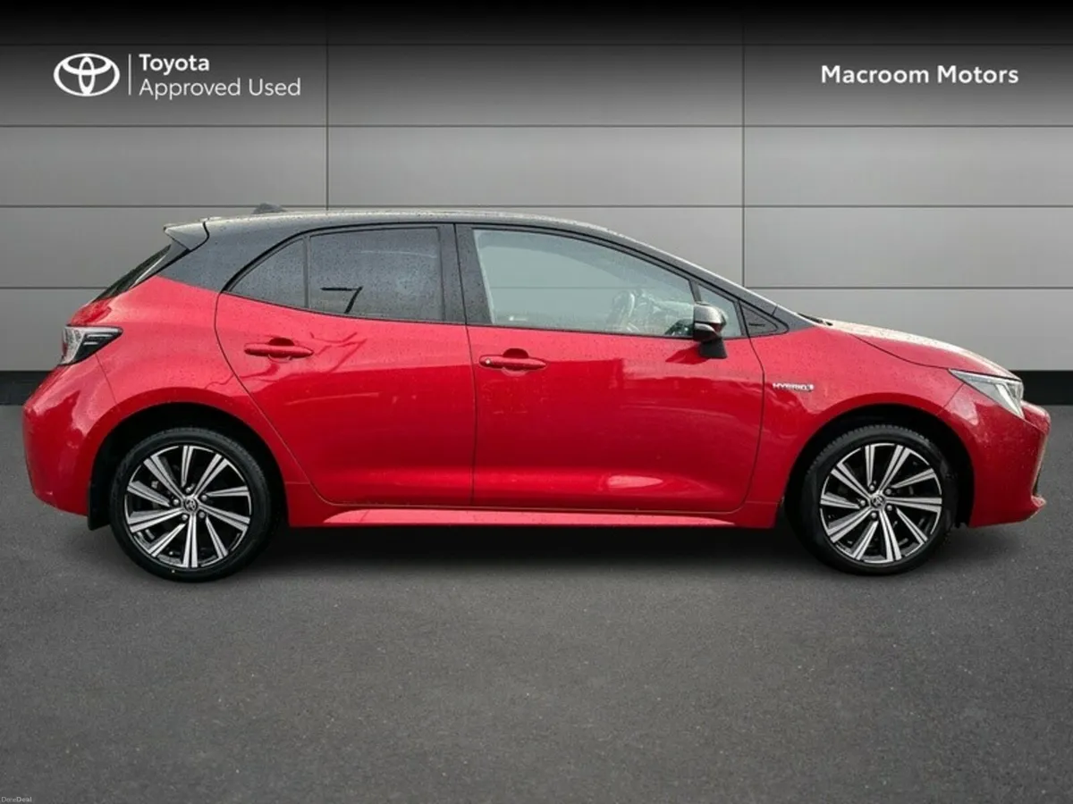 Toyota Corolla FRESH SELECTION OF TRADE-INS COROLL - Image 3