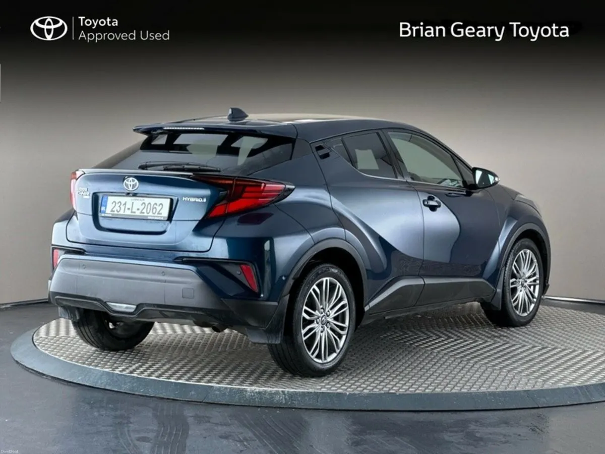 Toyota C-HR HYBRID SOL - Image 2