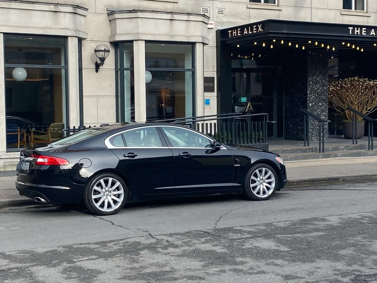 Jaguar XF 2009 - Image 1