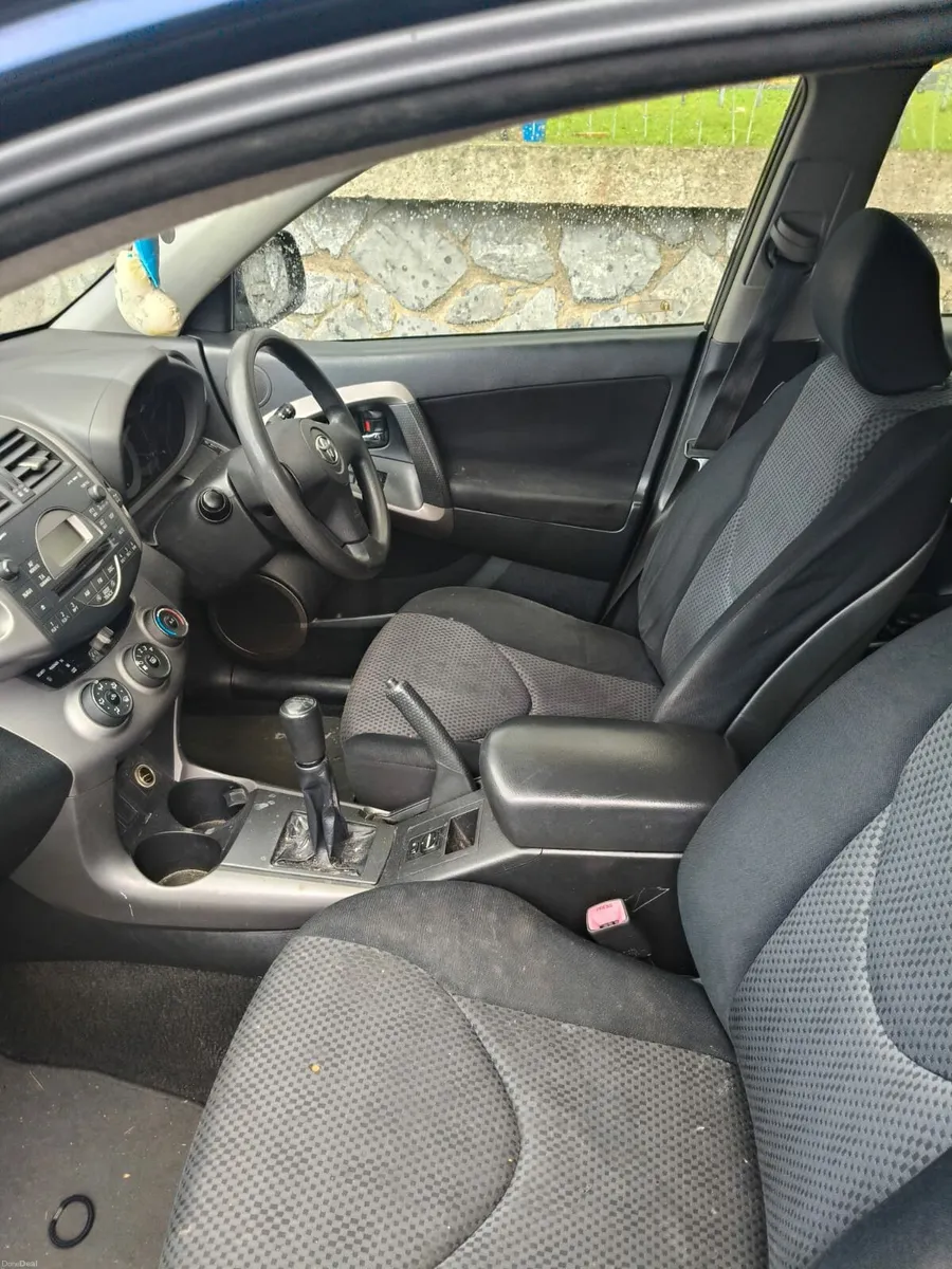 Toyota rav4 4x4 2.0 air conditioning 2000 - Image 4