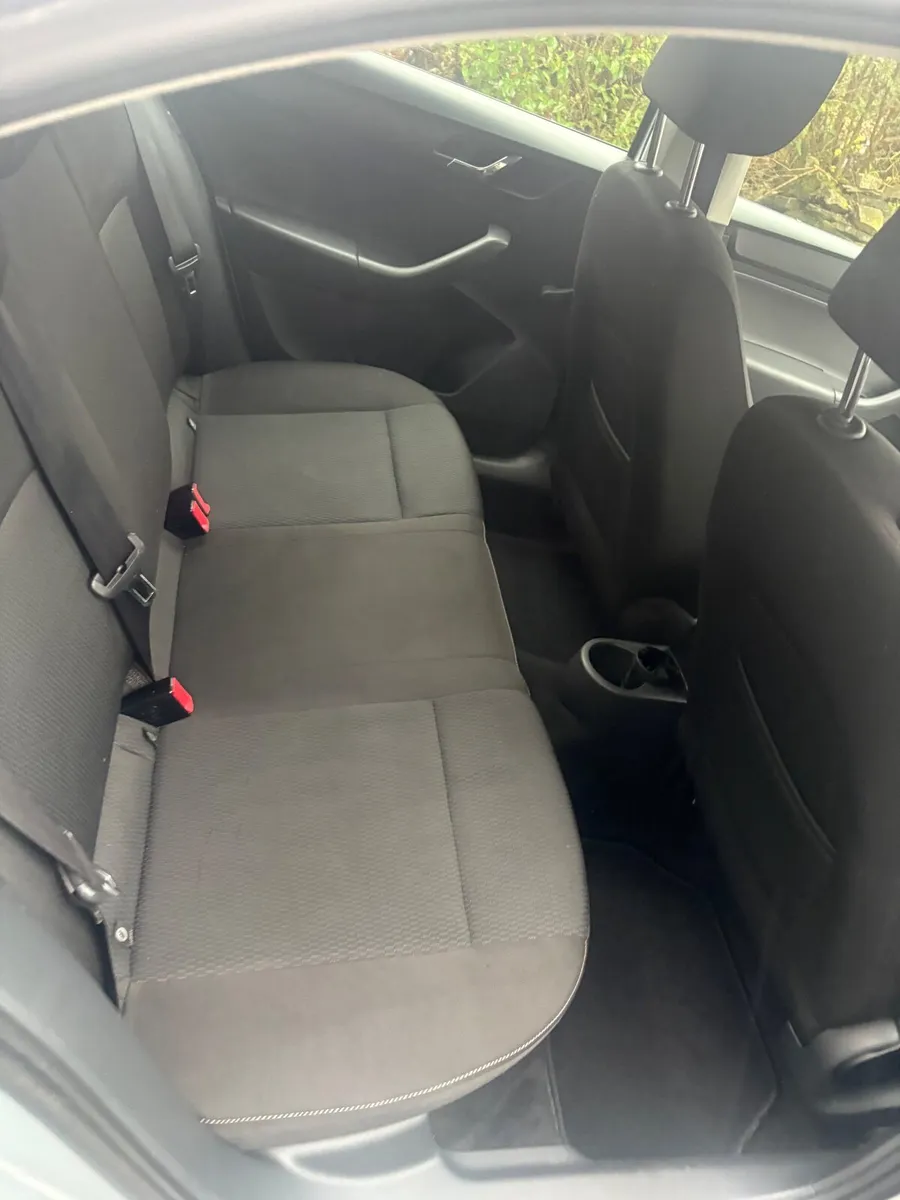Skoda Rapid 1.2 petrol - Image 2