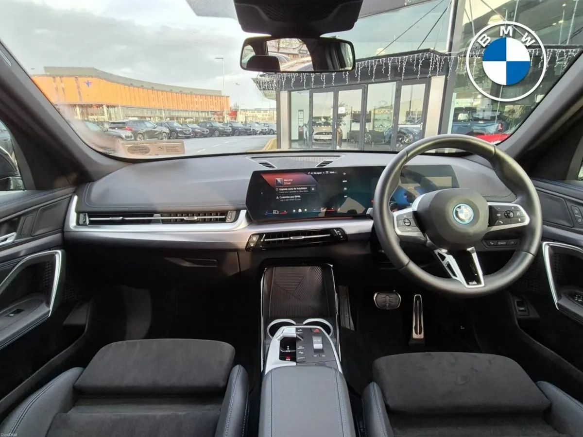 BMW iX1 eDrive20 M Sport - Image 4
