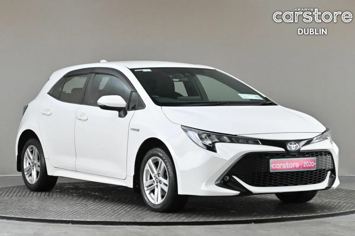 Toyota Corolla 1.8 HYBRID LUNA - Image 1