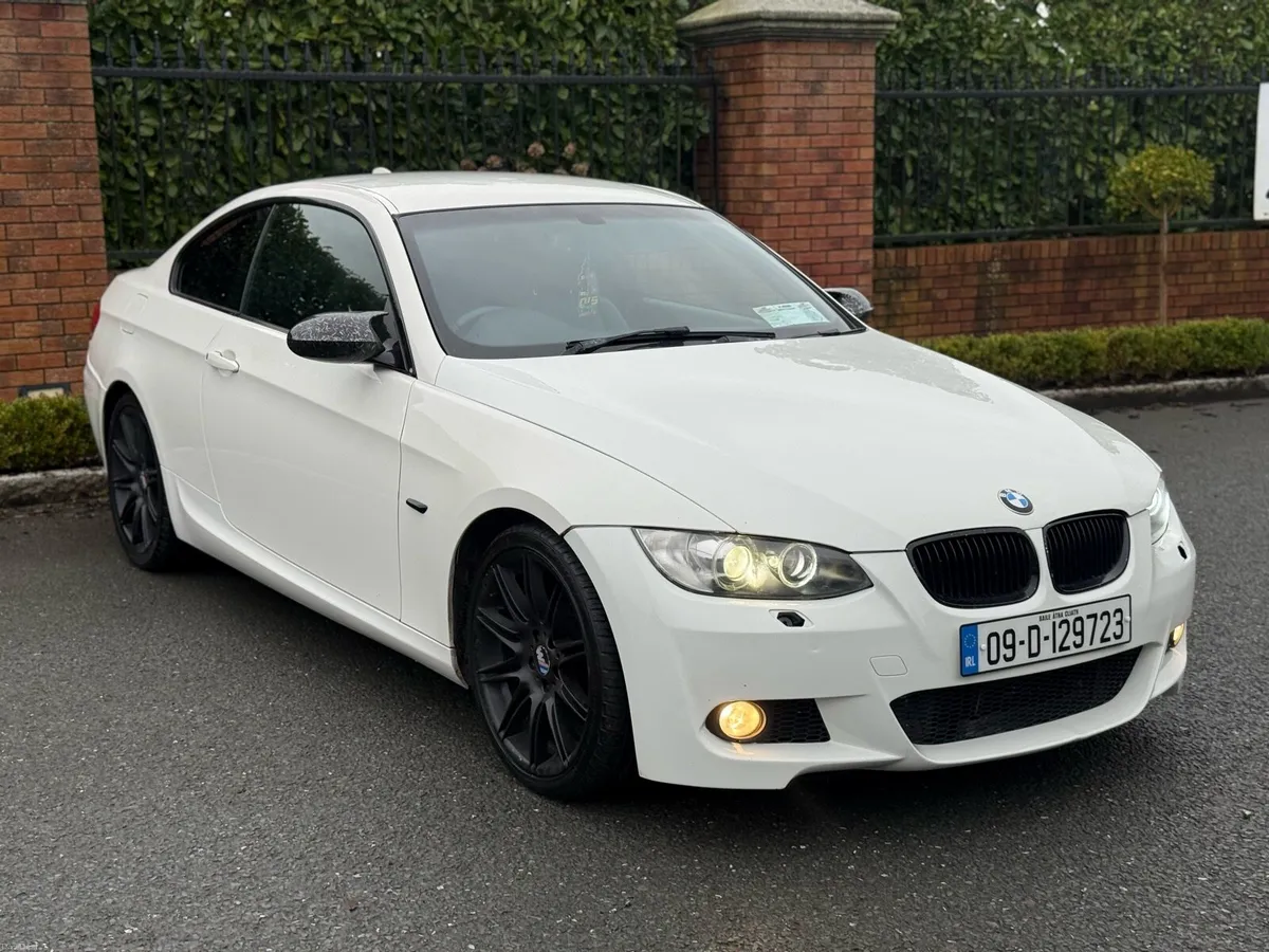 BMW 3-Series 320D 2009 M-SPORT 3950€ - Image 1