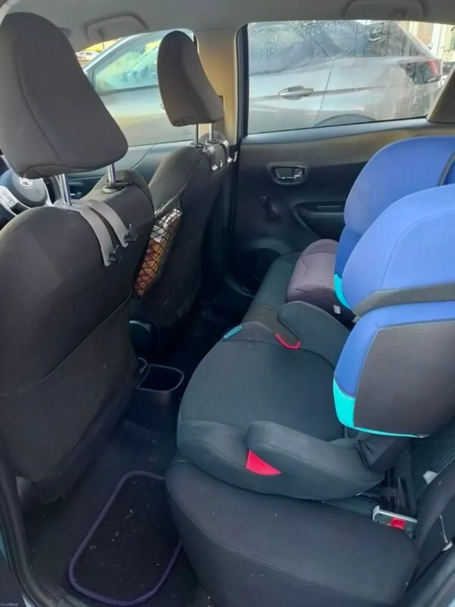 2013 Toyota Yaris - Image 3