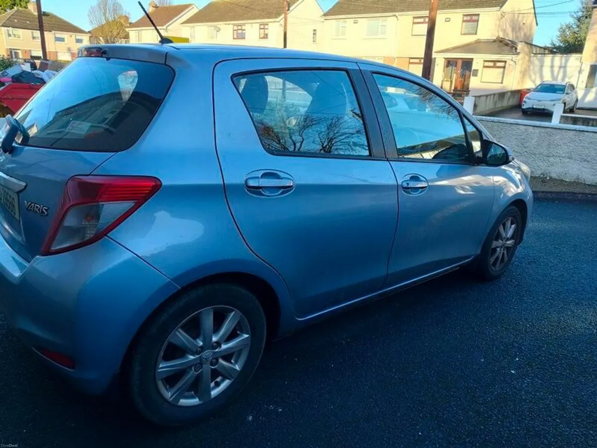 2013 Toyota Yaris - Image 4