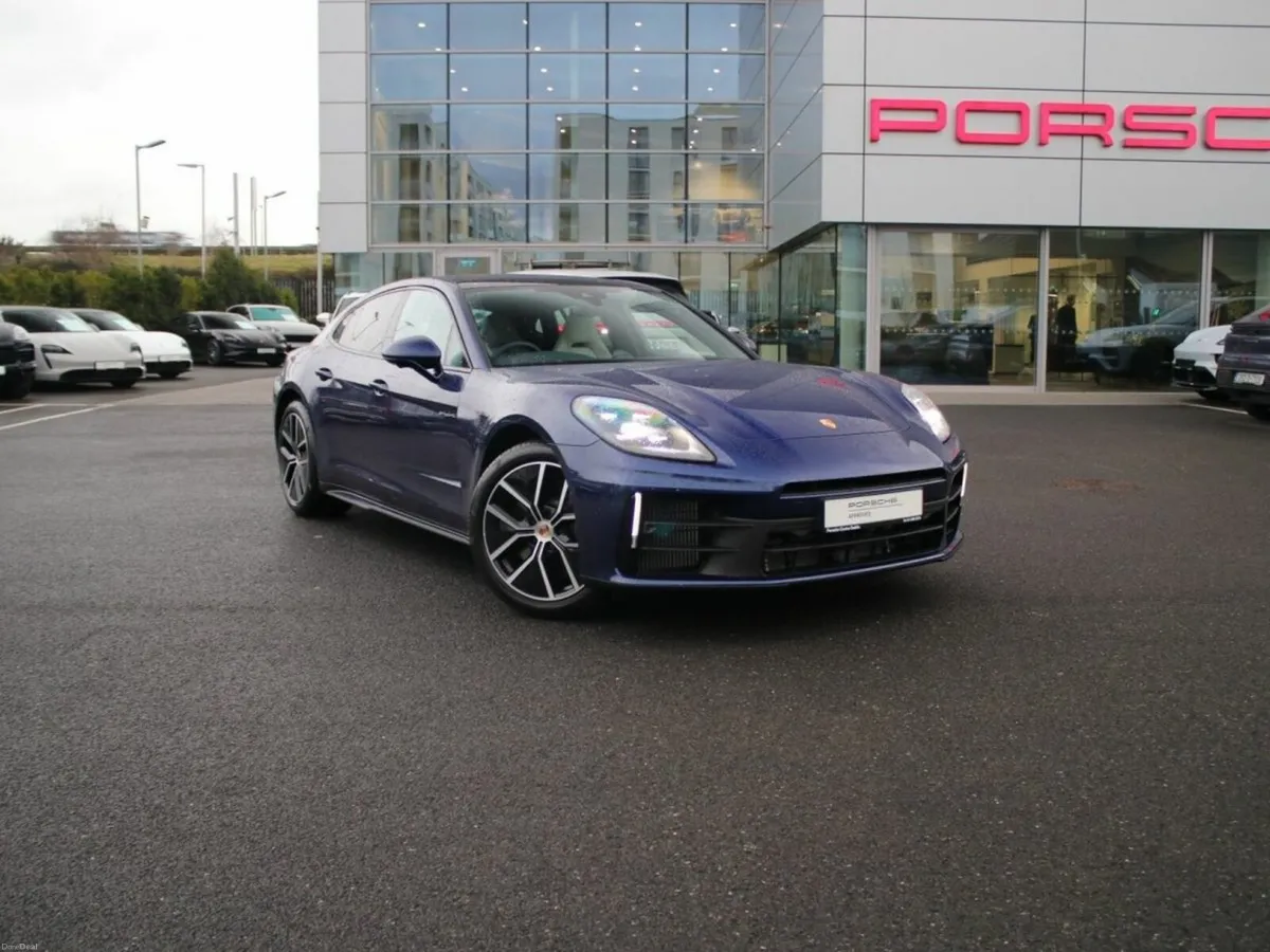 Porsche Panamera 3.0 - Image 1