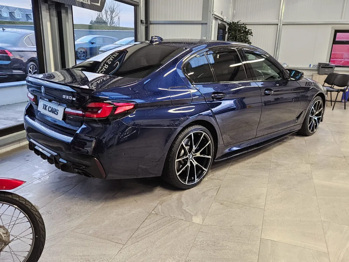 222 BMW 530 e SERIES M-SPORT 292 BHP PETROL HYBRID - Image 3