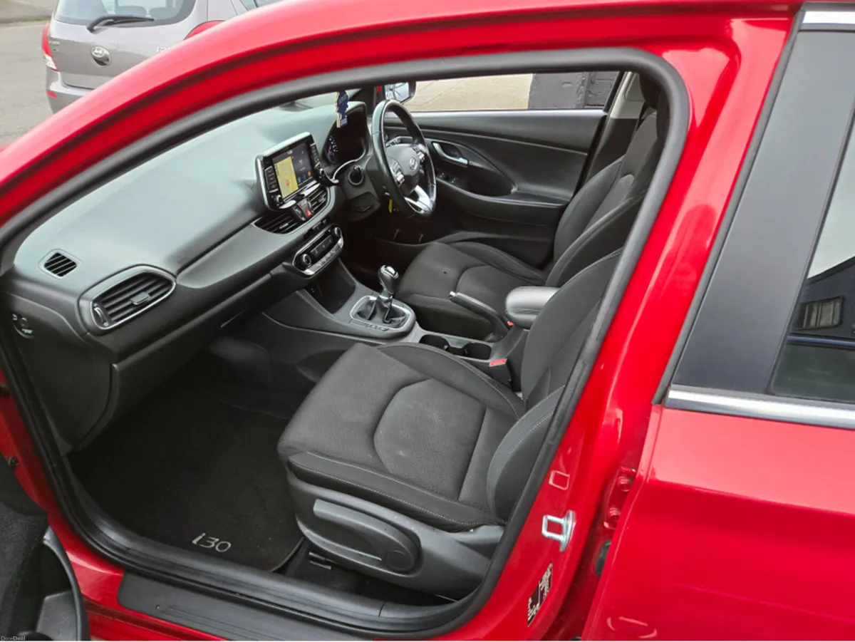Hyundai i30 I 30 FASTBACK 5DR// VERY CLEAN  EXAMPE - Image 4