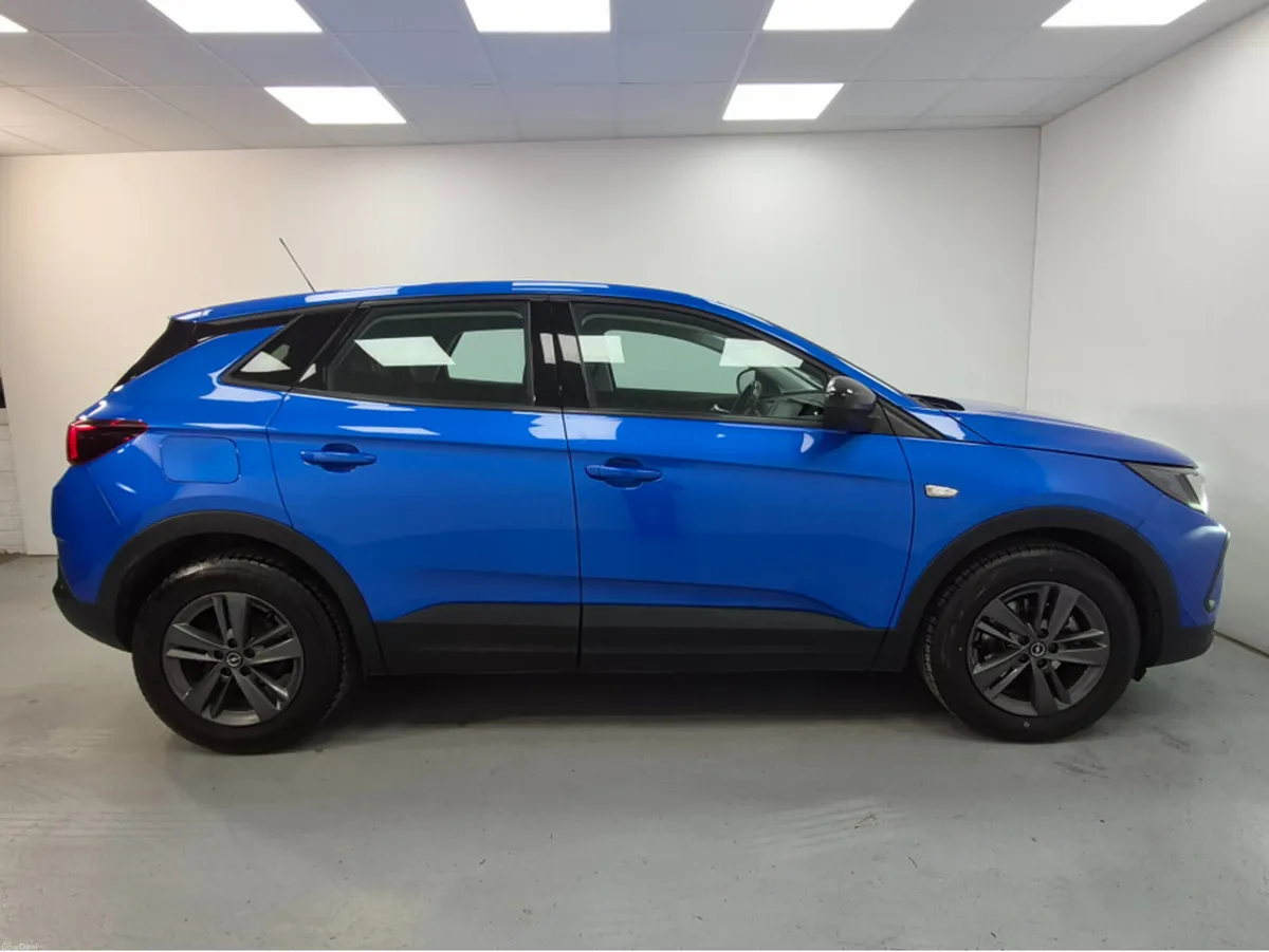 Opel Grandland SC-1.5 130PS DSL 8 130PS-DSL-8SPAUT - Image 4