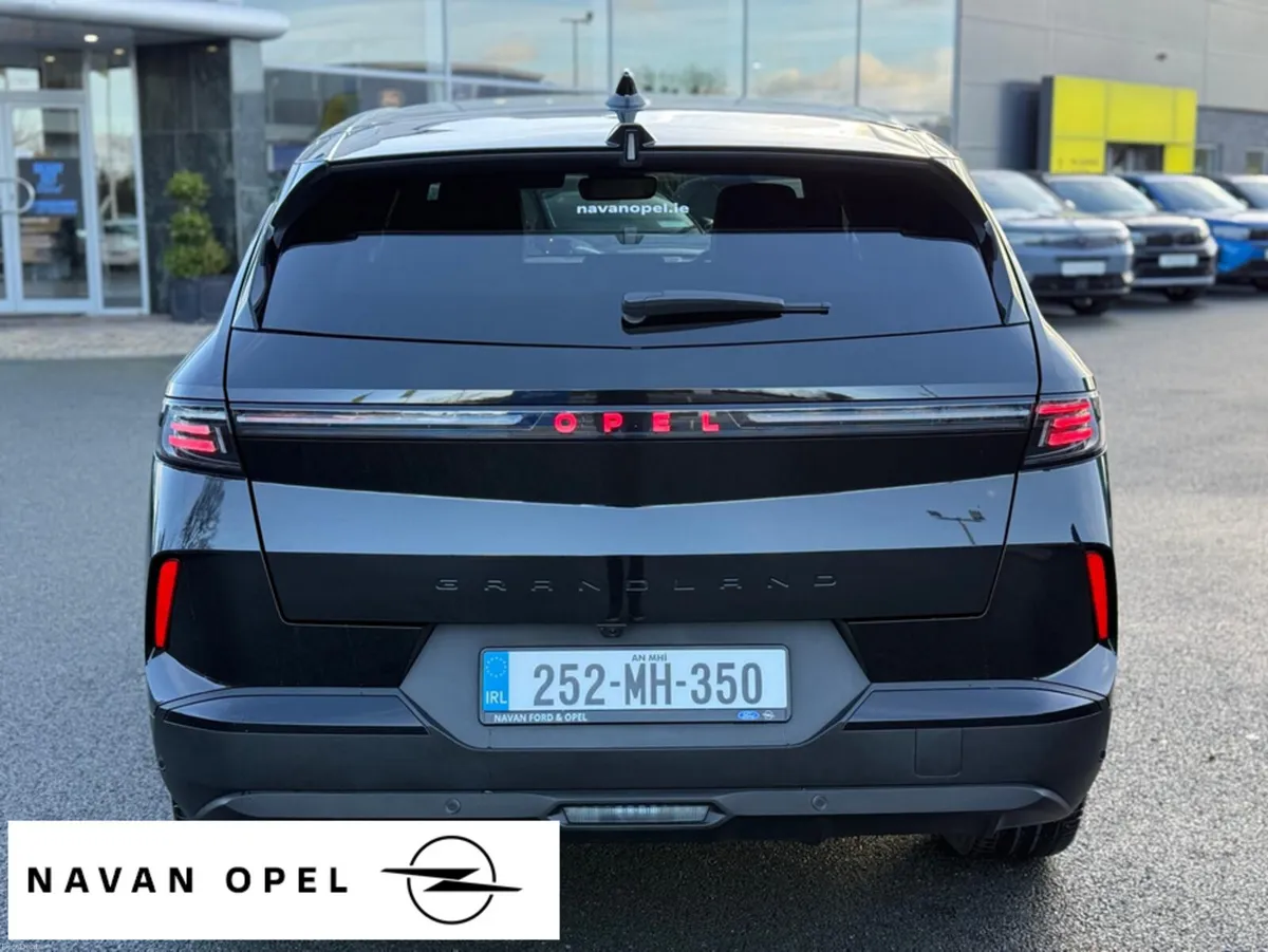 Opel Grandland GS-Line 1.2T Hybrid 136Ps  ** Ex De - Image 2