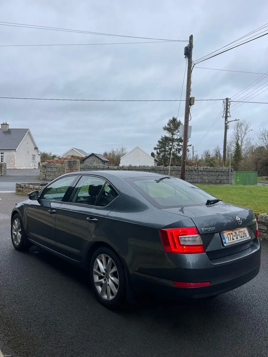 2017 Skoda Octavia Low Mileage - Image 3
