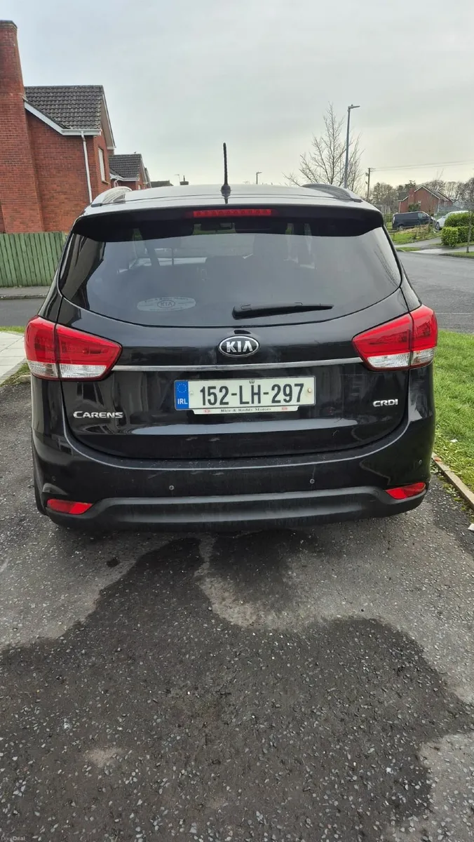 Kia Carens 2015 NCT Expiry 08/2027 - Image 3