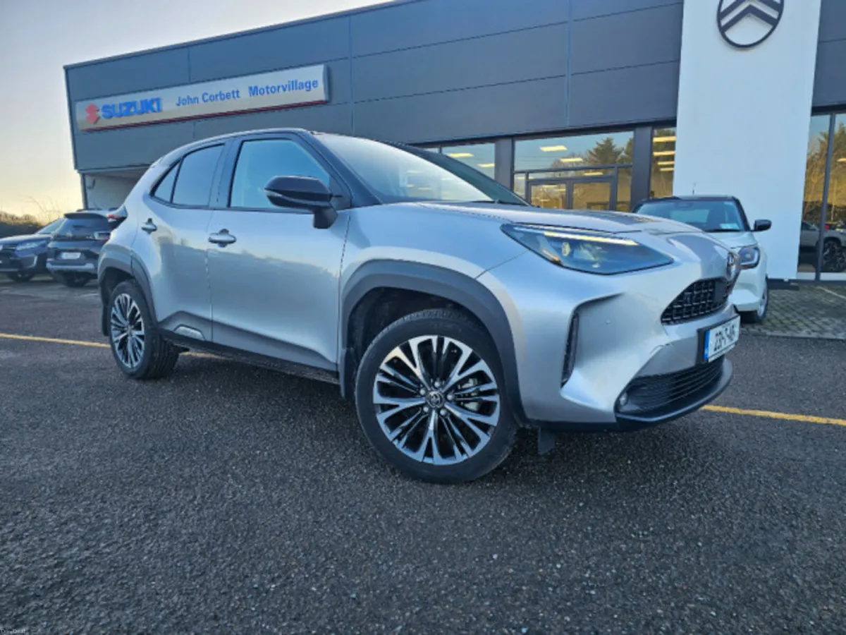 Toyota Yaris CROSS HYBRID AUTOMATIC - Image 2