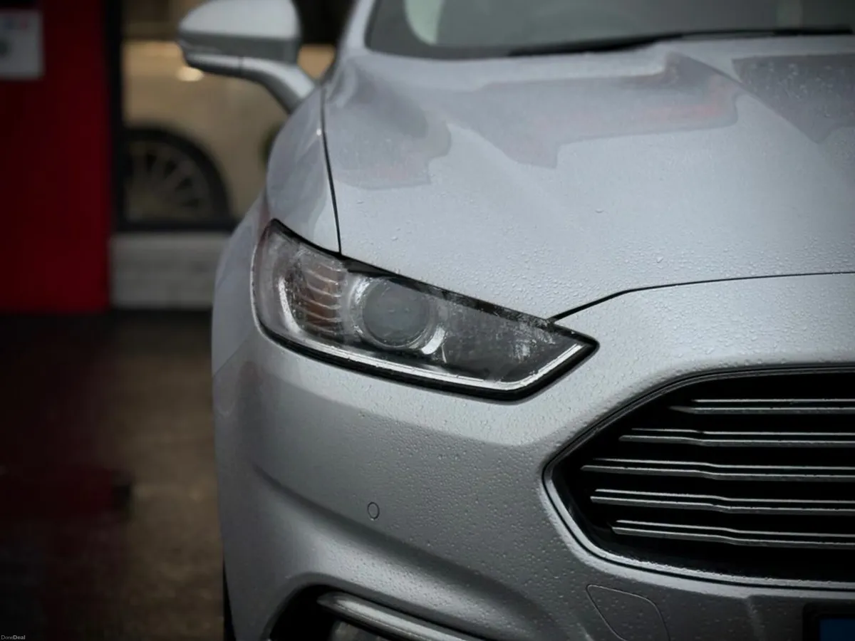 Ford Mondeo 2.0 TDCI Titanium 150PS // FULL LEATHE - Image 3