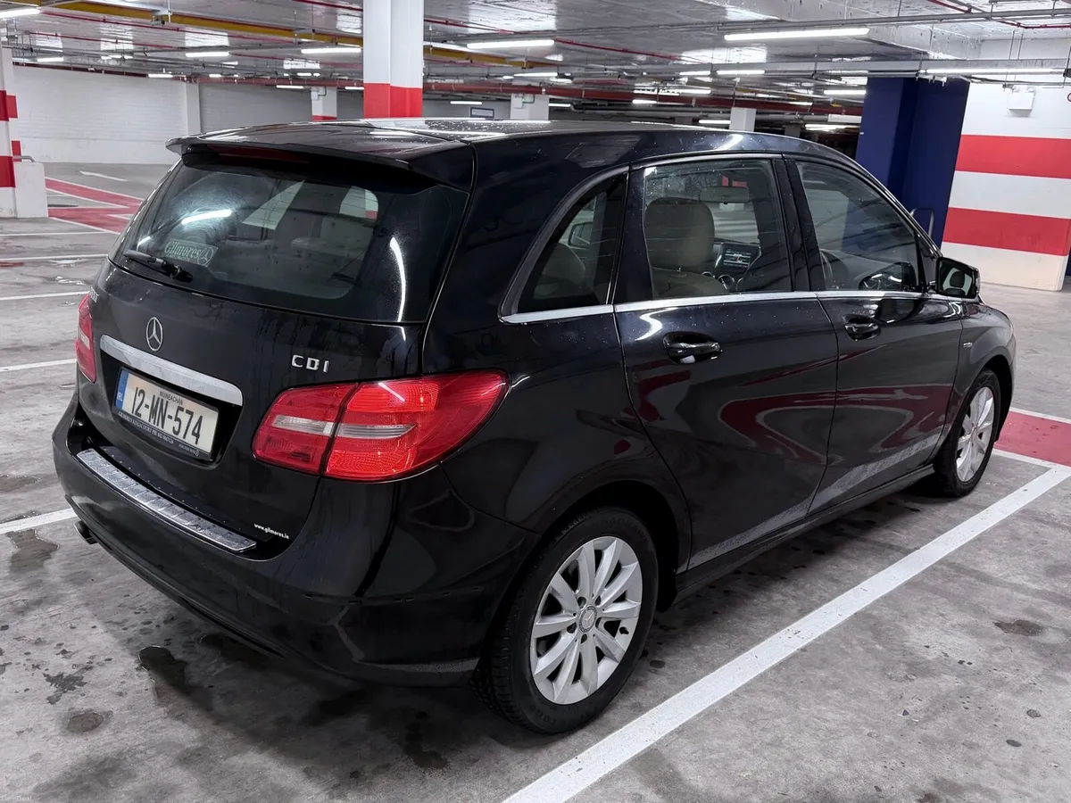 Mercedes B180 Automatic - Image 4