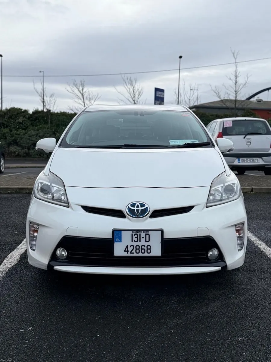 Toyota Prius 2013 Hybrid - Image 1
