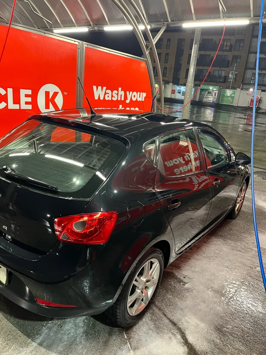 Seat Ibiza 2011||1.2L manual|| Apple Car Play - Image 3