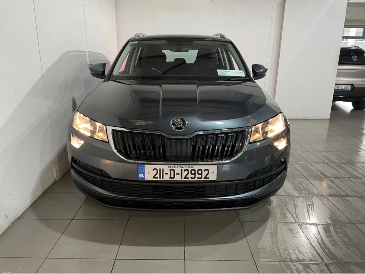 Skoda Karoq AMBITION 2.0 TDI 115HP FULL SERVICE HI - Image 3