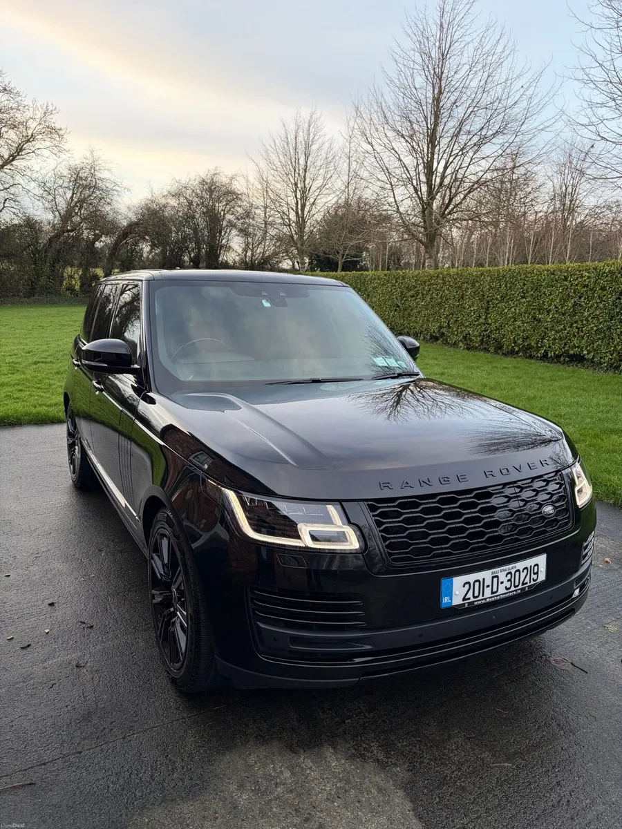 Land Rover Range Rover P400e Autobiography BlackEd - Image 1