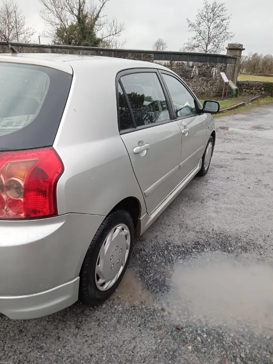 Toyota Corolla 2007 - Image 2