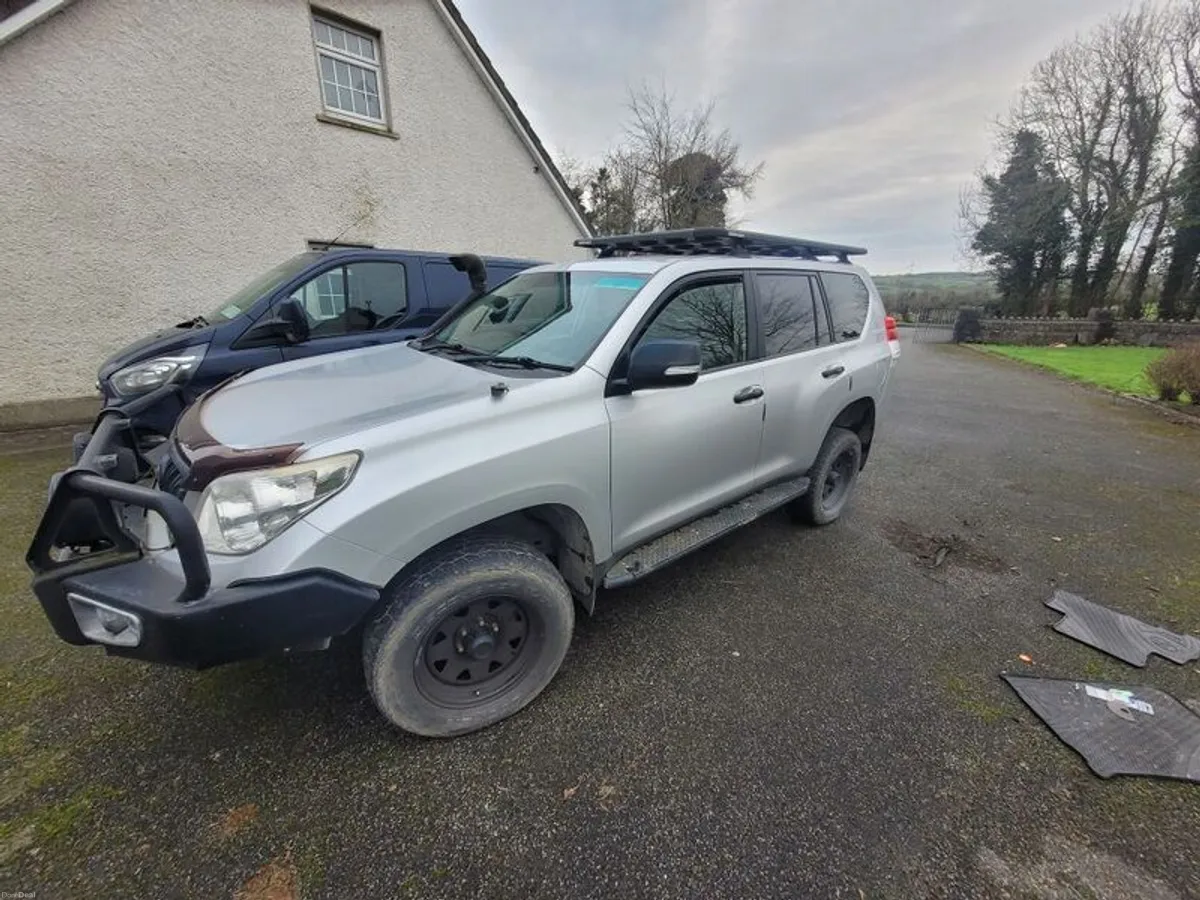 2012 Toyota Land Cruiser - Image 3