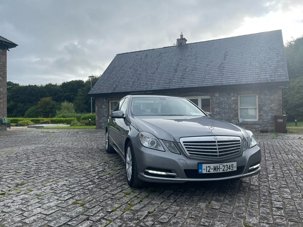 2012 Mercedes-Benz E200 Diesel Auto - Image 2
