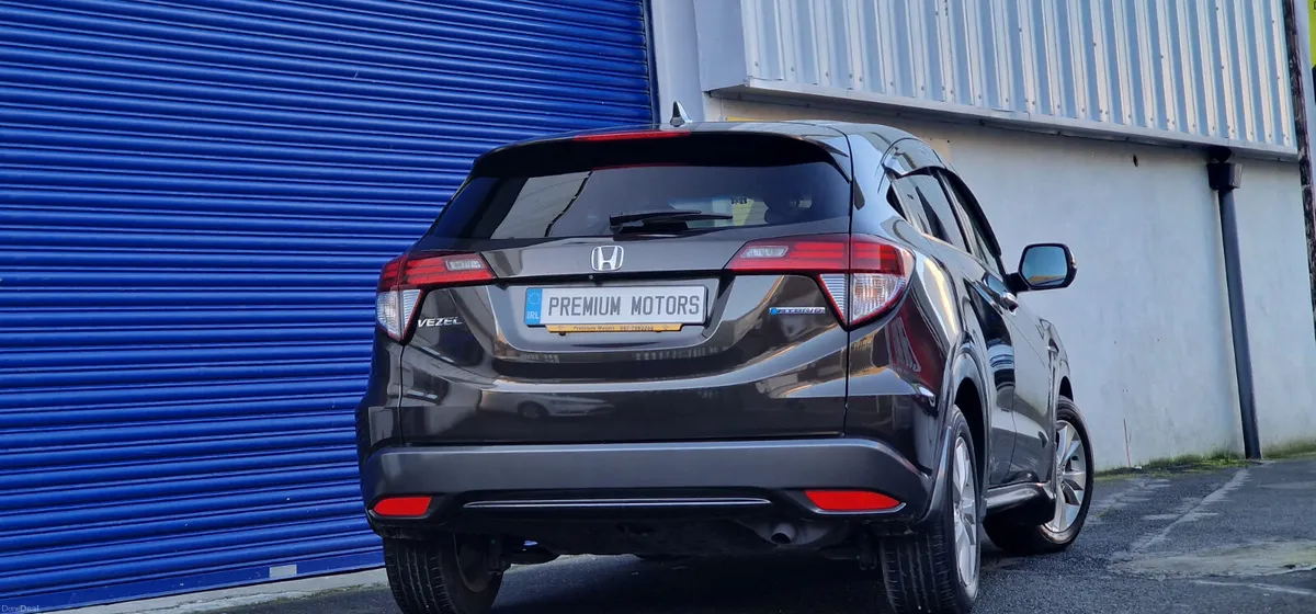 Honda Vezel Hybrid - Image 4