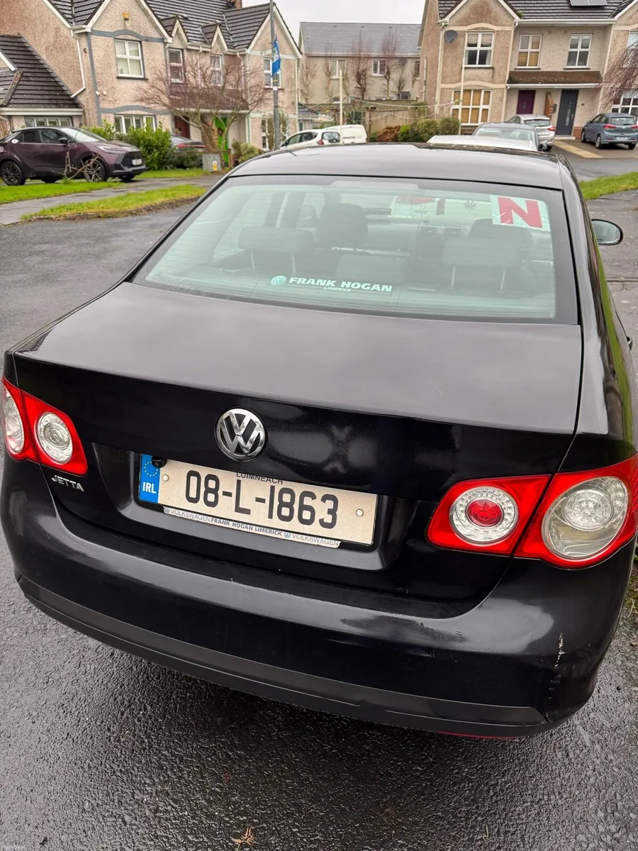 VW Jetta 2008 - Image 2