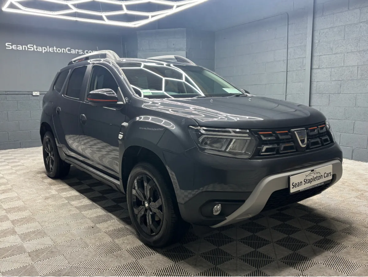 Dacia Duster SE EXTREME TCE 90 5DR - Image 3