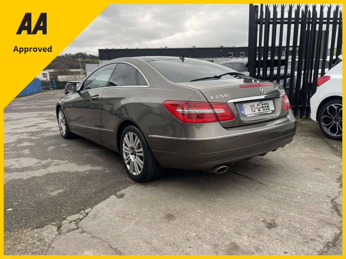 Mercedes-Benz E-Class E-COUPE CDI BLUE EFFICIENCY - Image 2