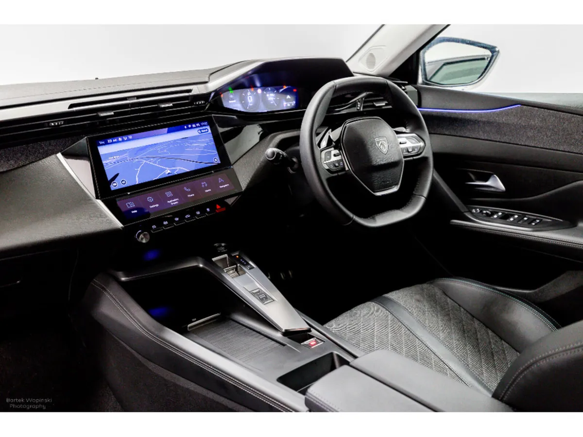 Peugeot 408 Allure 1.2 Petrol Auto 130HP - Image 6