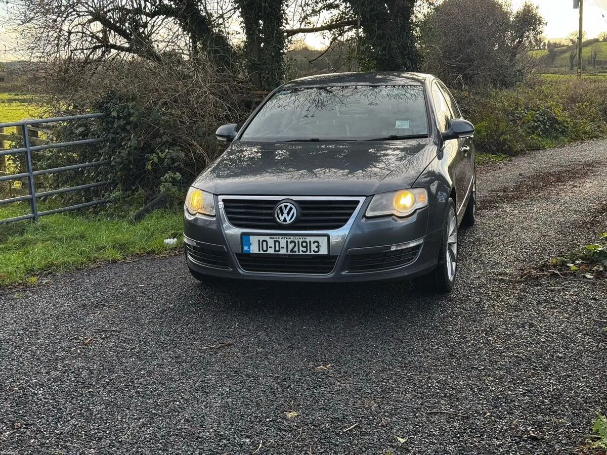 2010 vw Passat automatic - Image 3