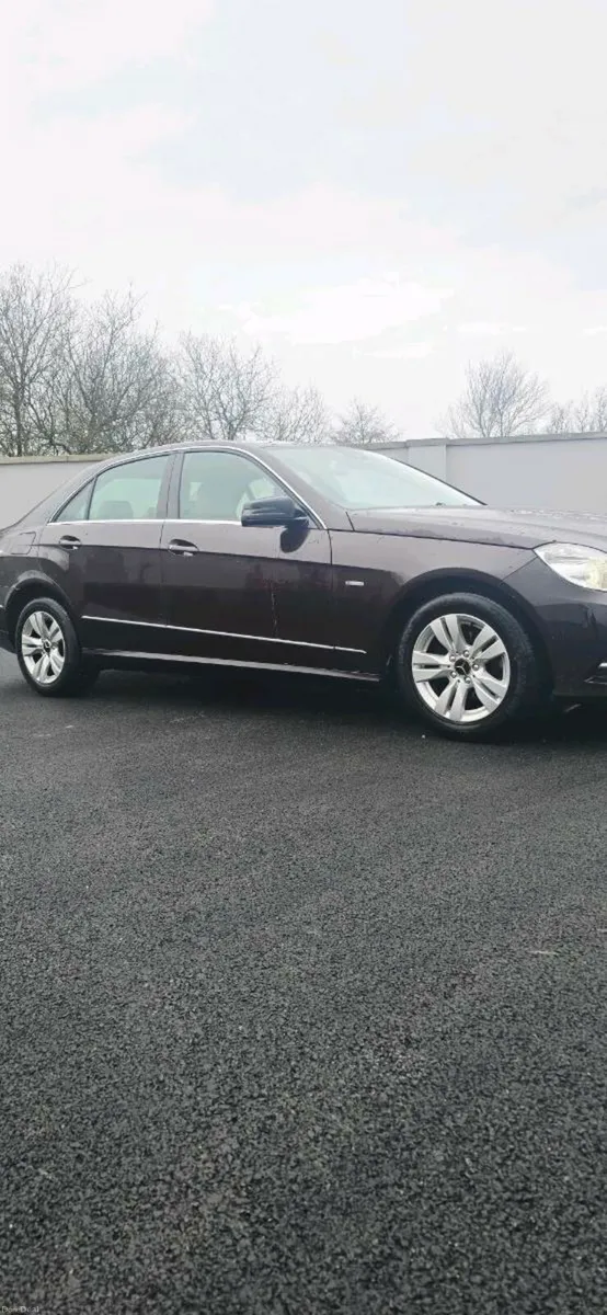 Eclass Mercedes - Image 2