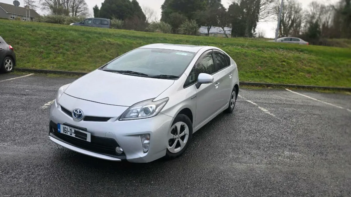 Toyota Prius 1.8 hybrid NCT 01/28 LOW Mileage - Image 2
