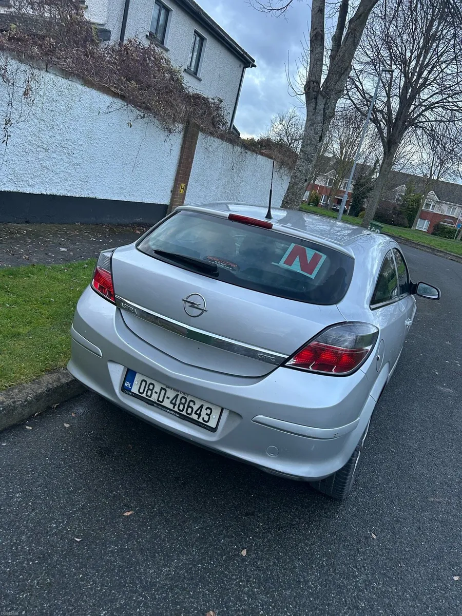 Opel Astra 1.4 - Image 2