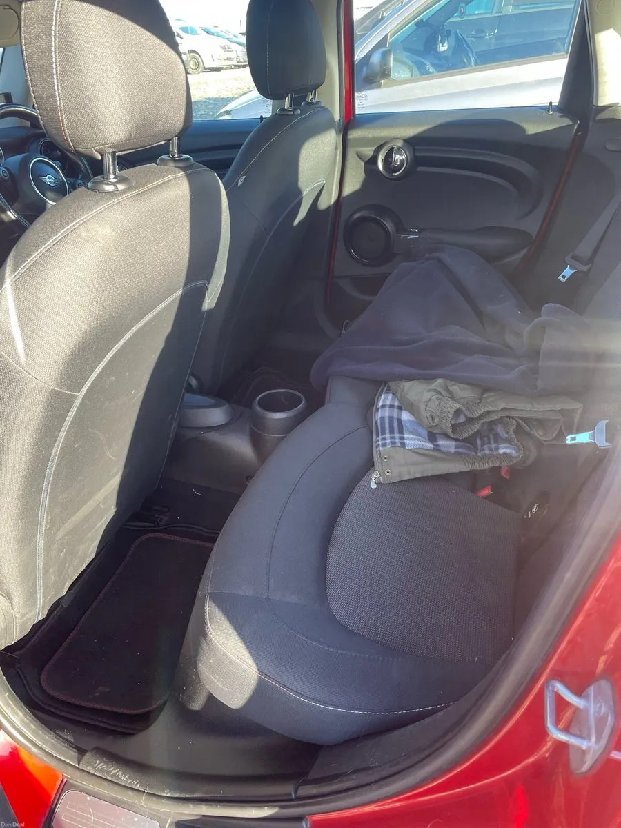 Mini Cooper one 2015 - Image 3