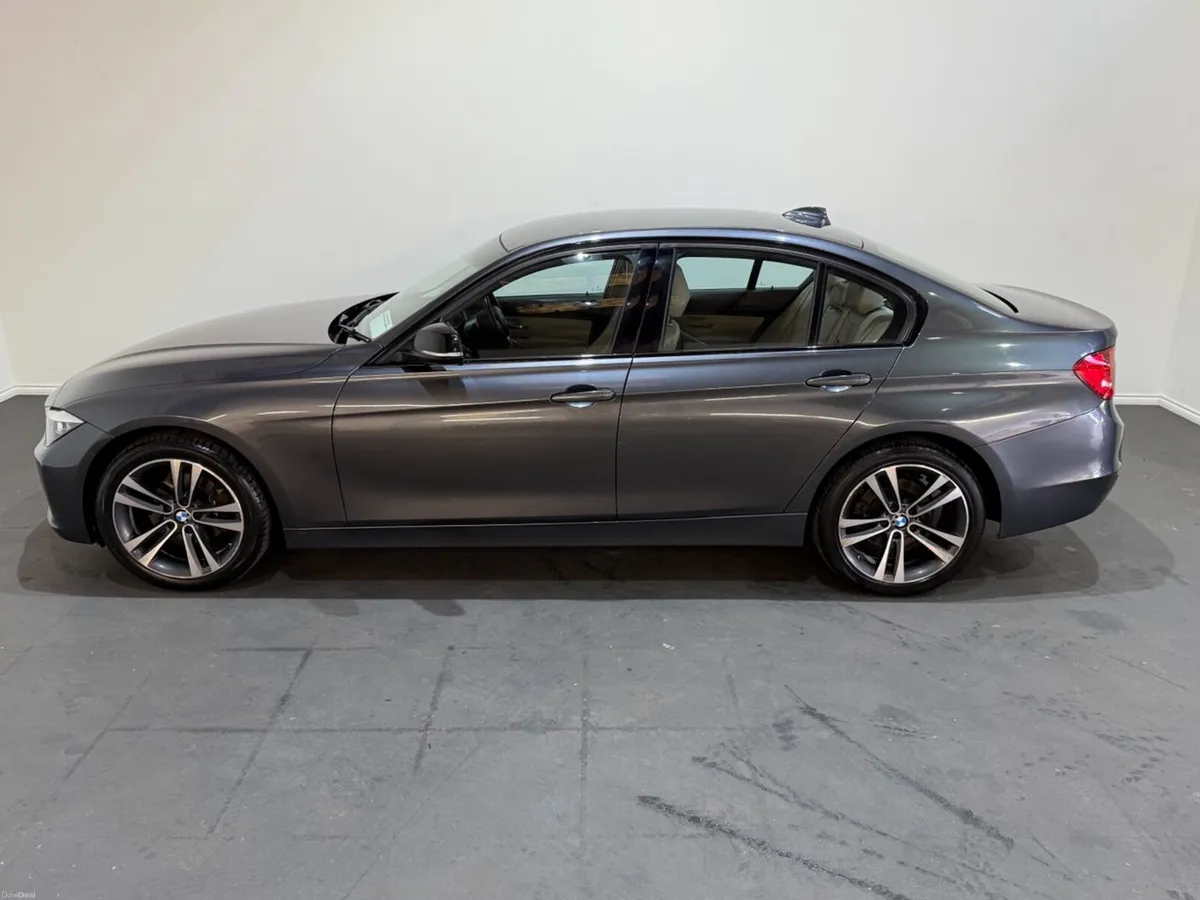 BMW 3 Series 2.0D Sport - Automatic - Image 4