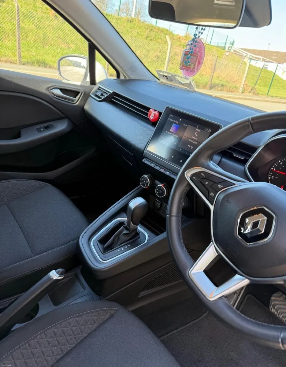 Renault Clio 2021 - Image 4
