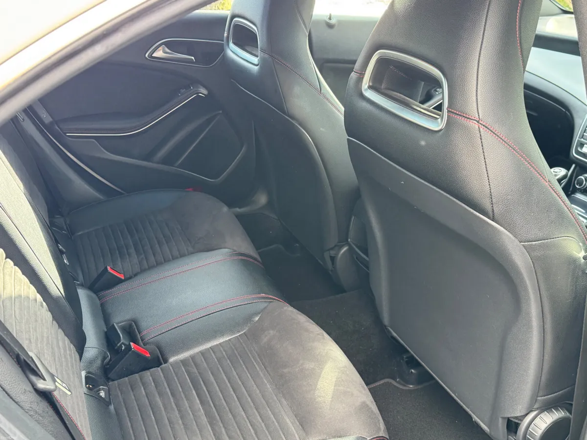 Mercedes-Benz CLA AMG -Line - Image 4