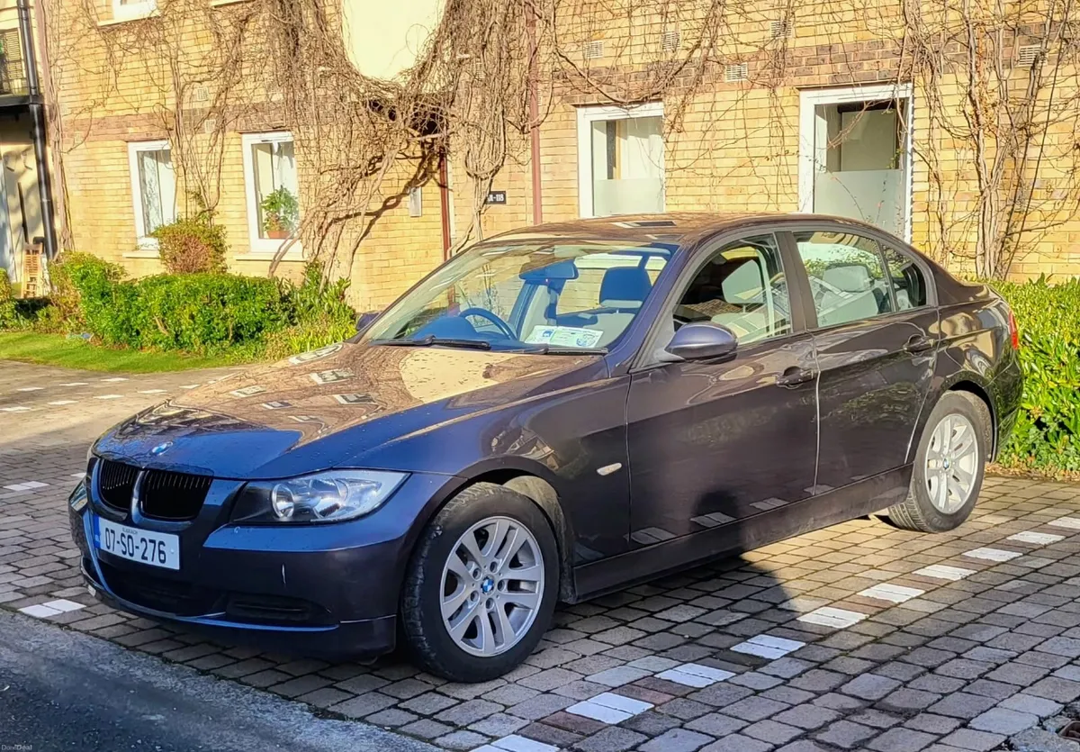 BMW 3-Series 2007 - Image 2