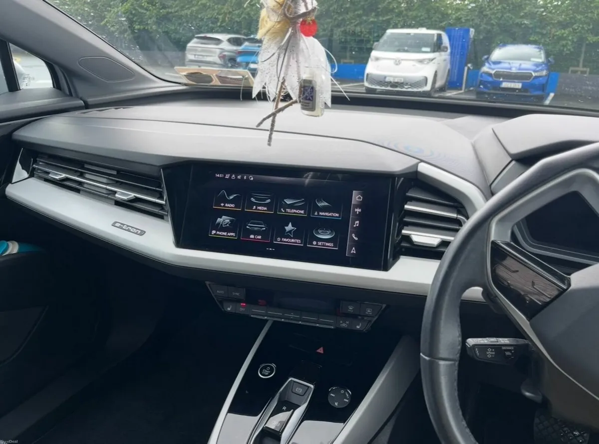 Audi e-tron 2023 Sportback 35 - Image 3